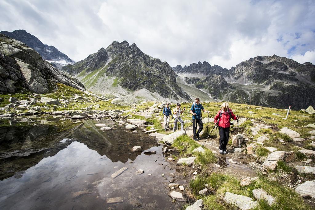 Berg-Spa & Hotel Zamangspitze Санкт Галенкирх Екстериор снимка