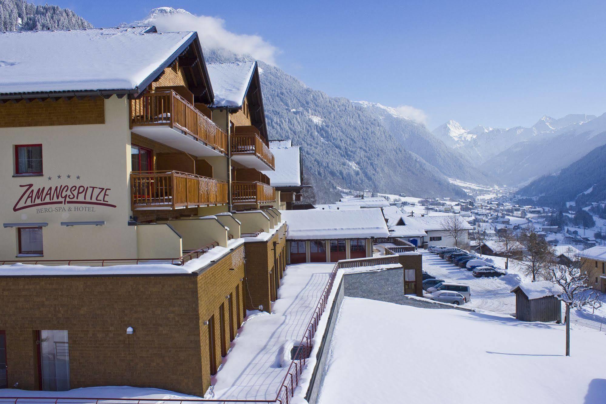 Berg-Spa & Hotel Zamangspitze Санкт Галенкирх Екстериор снимка