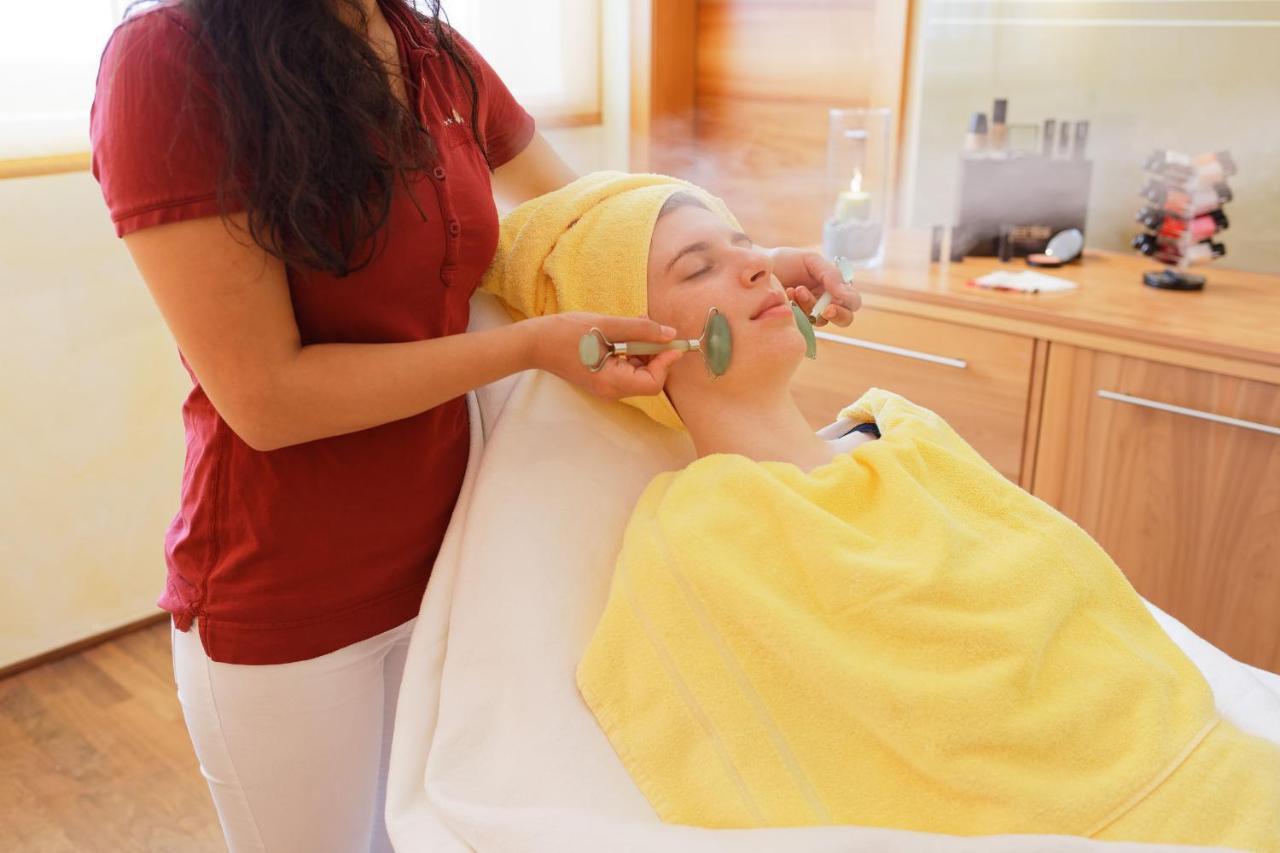 Berg-Spa & Hotel Zamangspitze Санкт Галенкирх Екстериор снимка