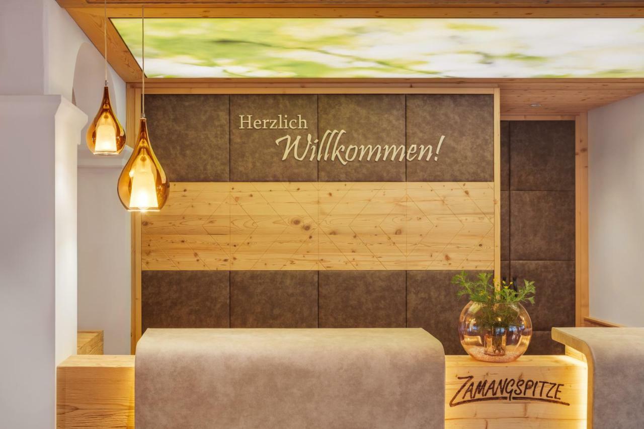 Berg-Spa & Hotel Zamangspitze Санкт Галенкирх Екстериор снимка